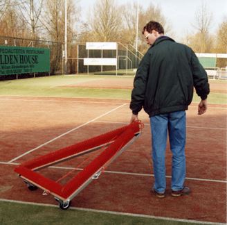 Afbeelding van  Borstel voor synthetisch terrein Triangle 1,50m ROOD