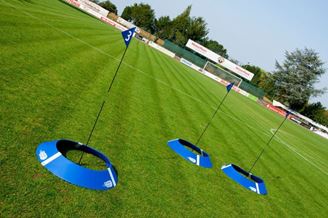 Afbeelding van POWERSHOT® KIT DE 3 CIBLES DE FOOT GOLF AVEC JALON DRAPEAUX ET SAC DE TRANSPORT