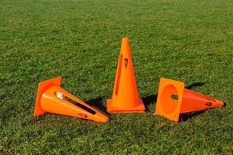 Afbeelding van Set van 4 x rode PVC kegels 30cm