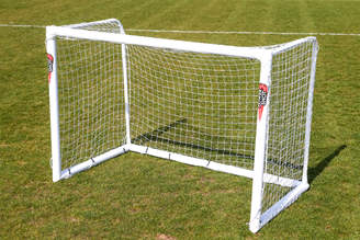 Image sur BUT DE FOOT POWERSHOT 1,8 X 1,2 M +FILET, ANCRAGES, (CAGE DE 1,8M X 1,2M) NEUF