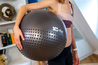 Afbeelding van GYM BALL OKO - ROUGE - 65CM