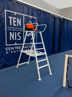 Afbeelding van Competitiescheidsrechterstoel - Wit aluminium